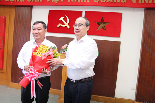 Ông Trần Văn Thuận được điều động làm Bí thư Quận ủy Quận 2 - 1