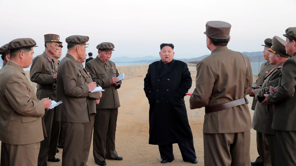 Mỹ trừng phạt quan chức đầy quyền lực, rất thân cận Kim Jong-un - 1