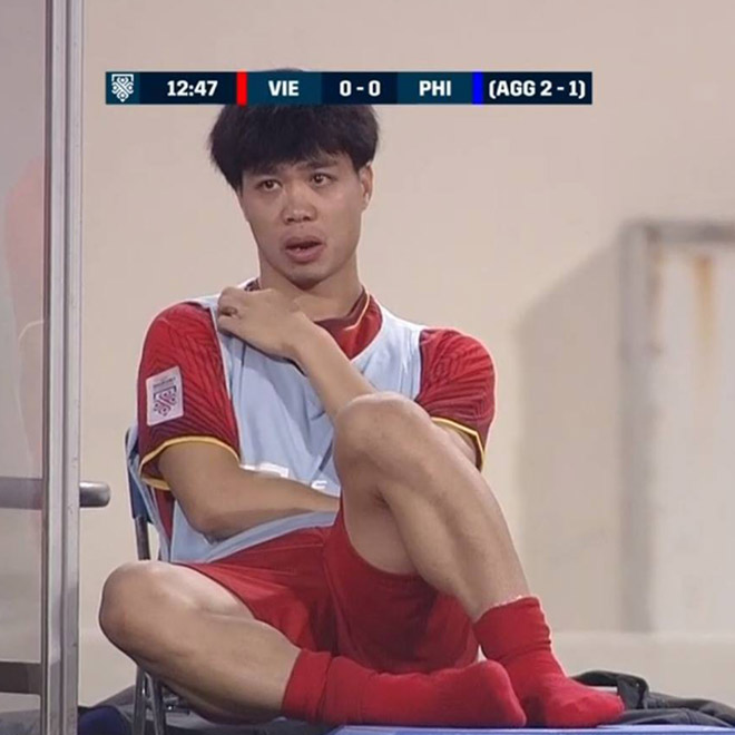 Dũng mãnh trên sân cỏ nhưng ngoài đời Công Phượng lại “cute lạc lối” - 5