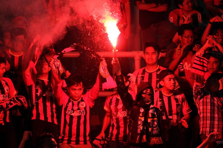 AFF Cup: Nhóm người Malaysia đánh CĐV Việt đến đổ máu năm 2014 là ai? - 2