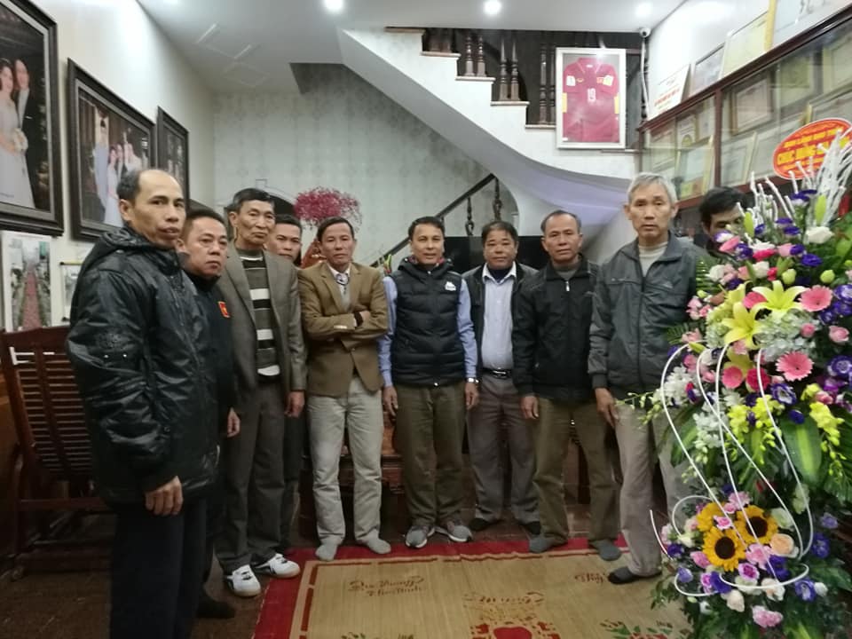Màn hình &#34;khủng&#34; xuất hiện tại nhà Quang Hải trước trận chung kết lượt đi AFF Cup - 2