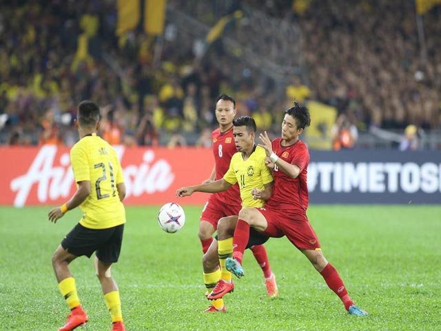 Bóng đá - Trực tiếp Malaysia - Việt Nam: Chủ động cầm bóng (Chung kết AFF Cup)