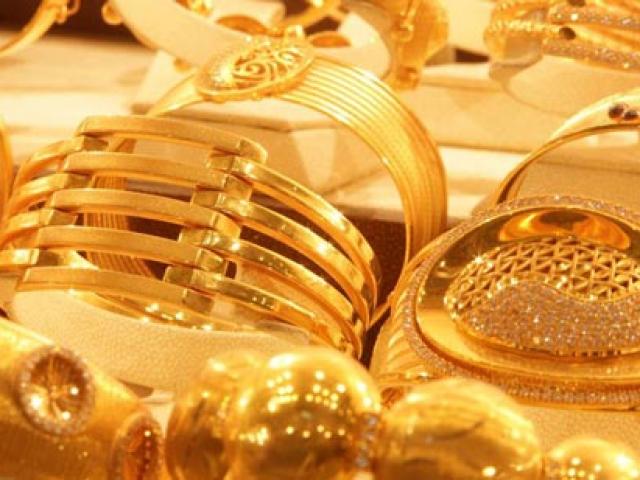 Tài chính - Bất động sản - Giá vàng hôm nay 12/12: Đô la hồi phục, vàng vẫn trụ trên đỉnh