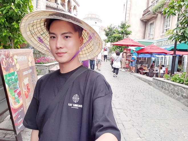 Hot boy Chánh Tín bật mí tuyệt chiêu "cứ áp dụng là hết mụn, sáng mịn sạch thâm”" - 2