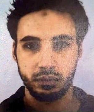 IS tung ảnh khống chế ông già Noel ngay trước vụ xả súng đẫm máu ở Pháp - 2