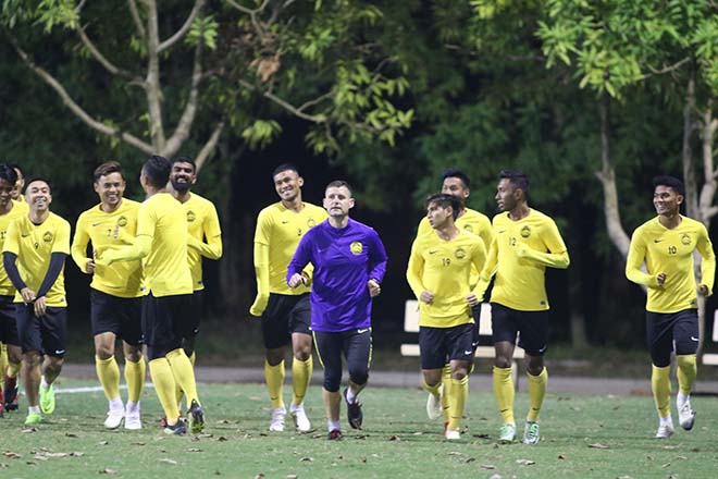 Malaysia tập đấu ĐT Việt Nam: &#34;Phù thủy&#34; Tan Cheng Hoe luyện bài gì? - 5