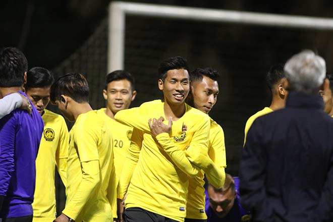 Malaysia tập đấu ĐT Việt Nam: &#34;Phù thủy&#34; Tan Cheng Hoe luyện bài gì? - 14