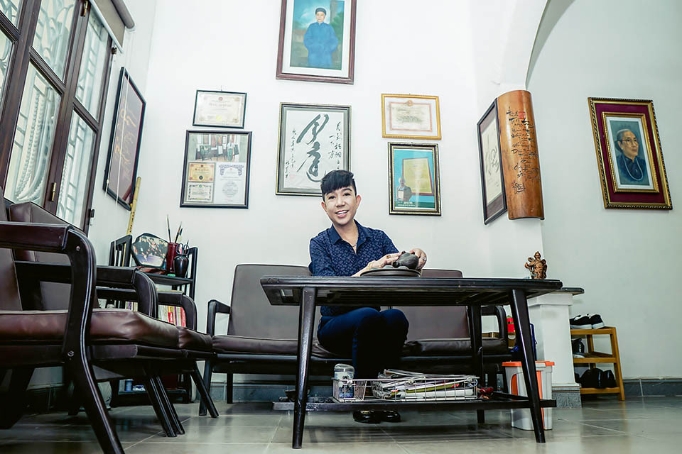 Biệt thự 21 tỷ phong cách cung đình Huế lần đầu được Long Nhật hé lộ - 7