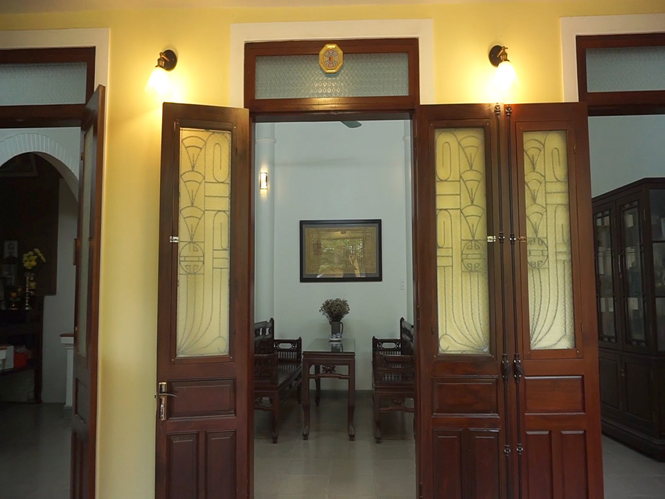 Biệt thự 21 tỷ phong cách cung đình Huế lần đầu được Long Nhật hé lộ - 3