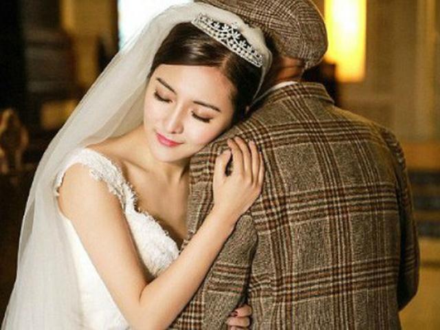Bạn trẻ - Cuộc sống - Bị bỏ rơi khi có thai, cô gái "ôm bụng" cưới bố người yêu