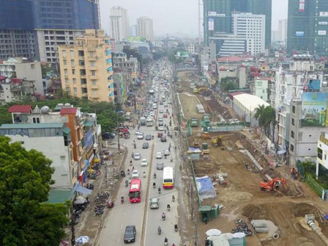 Tài chính - Bất động sản - Hàng loạt cao ốc "đu bám" 2 bên đường vành đai nghìn tỷ