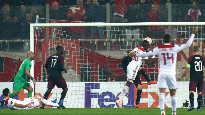 Olympiakos - AC Milan: Tội đồ phản lưới, bi kịch choáng váng - 1
