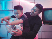 Bộ ảnh “Cha và con” và bức thư gửi con trai đầy xúc động