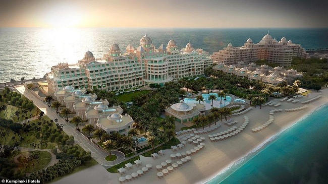 Khách sạn có tầm nhìn bao quát khắp khu vực Palm và Vịnh Ả Rập.
