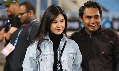 MC ”đeo bám” HLV Park Hang-Seo xinh đẹp trước thềm chung kết AFF Cup 2018 - 5