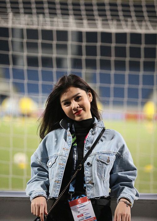 MC ”đeo bám” HLV Park Hang-Seo xinh đẹp trước thềm chung kết AFF Cup 2018 - 3