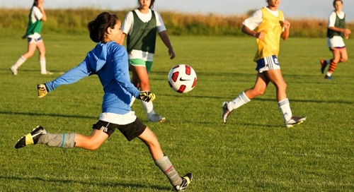 Việt Nam vô địch AFF Cup: 5 lợi ích tuyệt vời của môn bóng đá đối với sức khỏe - 4