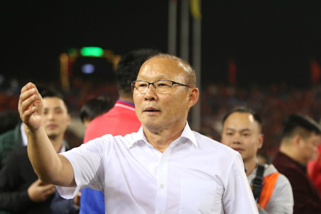 Người hùng Việt Nam vô địch AFF Cup: Thầy Park và học trò tri ân người hâm mộ - 2