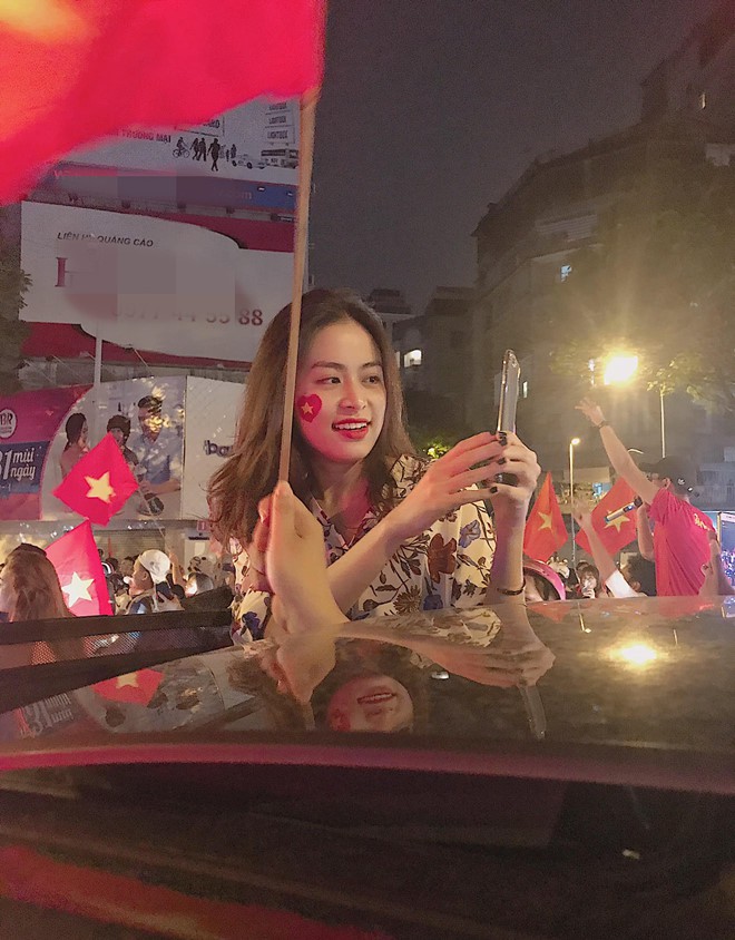 Bỏ siêu xe tiền tỷ ở nhà, đây là cách Cường Đô La và sao Việt đi "bão" - 3