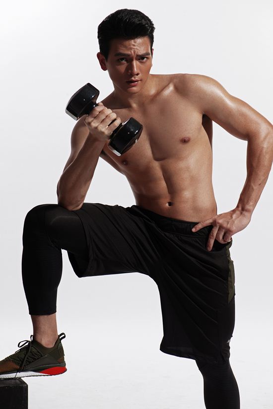 “Phi công” Lê Xuân Tiền cuốn hút mọi ánh nhìn với hình thể sáu múi cực chuẩn - 3