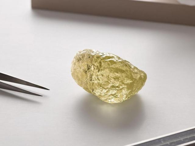 Thế giới - Tìm thấy viên kim cương khổng lồ, to nhất từng thấy ở Bắc Mỹ