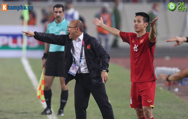 Thầy Park bật khóc trong niềm vui tột độ ĐT Việt Nam xưng vương AFF Cup - 3