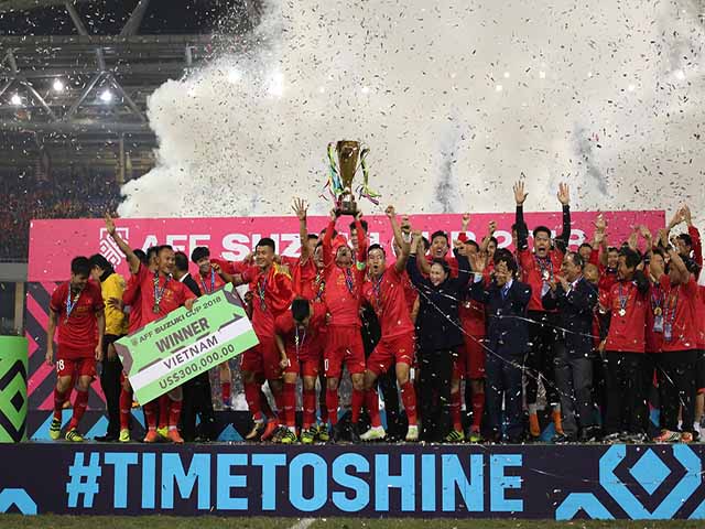 Bóng đá - ĐT Việt Nam VUA Đông Nam Á: Tôn vinh lứa cầu thủ "vàng" 10 năm có 1