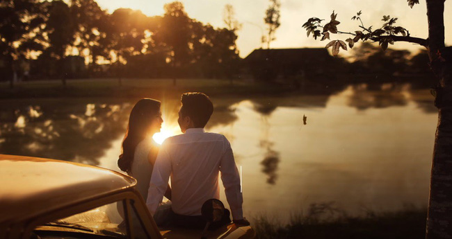 Cô bạn gái &#34;bí ẩn&#34; được Lê Hiếu tuyên bố đám cưới mừng tuyển VN vô địch - 2