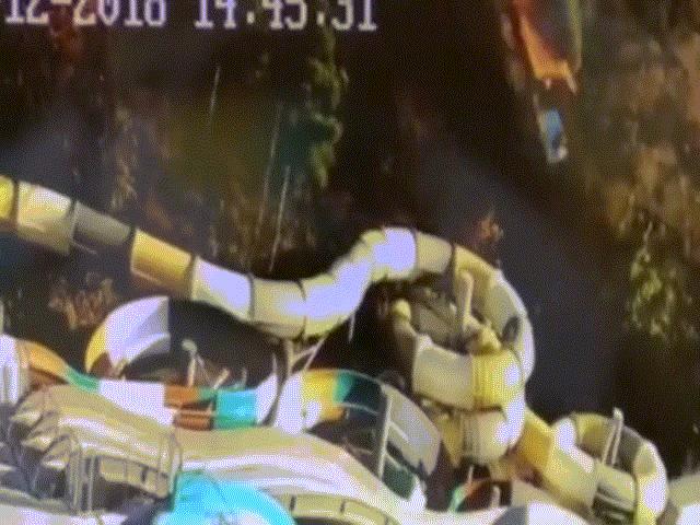 Phi thường - kỳ quặc - Xe tải từ trên núi cao lao xuống, rơi trúng công viên nước