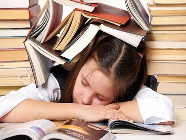 Giáo dục - du học - 'Ba nói 9 điểm là làm xấu hổ cho ba con!'