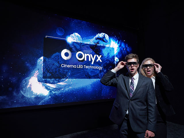 Thời trang Hi-tech - Samsung Onyx Cinema LED - màn hình chiếu đỉnh cho rạp phim
