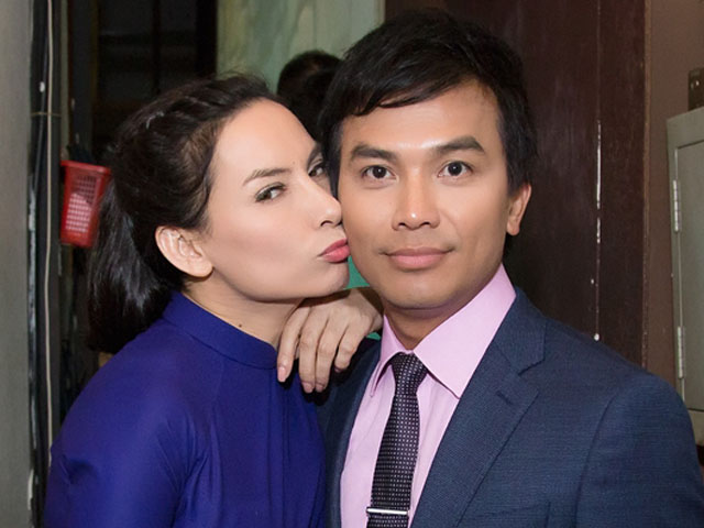 Giải trí - Phi Nhung tiết lộ tình duyên trắc trở do "vía Mạnh Quỳnh quá nặng"