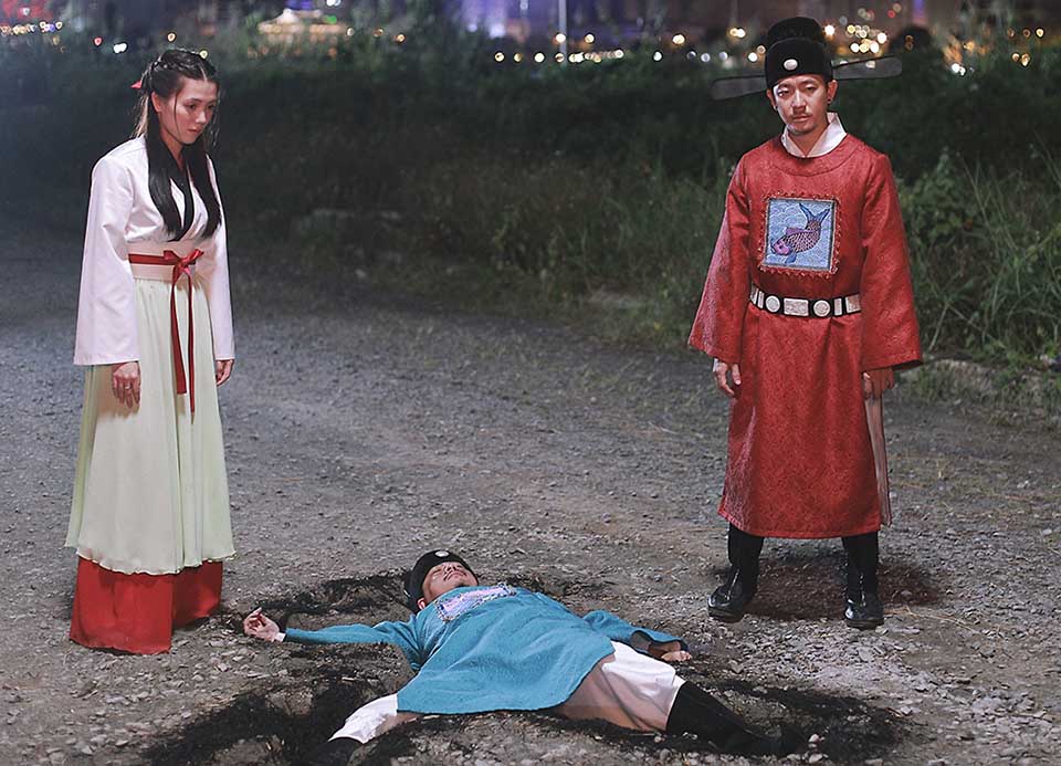 Hứa Minh Đạt mở màn đường đua phim Tết 2019 với "Táo Quậy" - 2