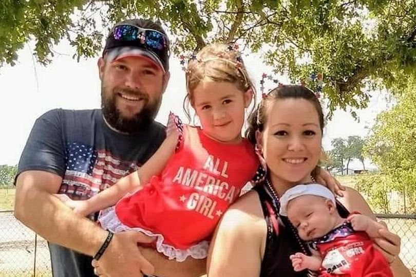 Bà mẹ tái hiện sự gắt gỏng vào mỗi buổi sáng bằng cách cực độc - 1