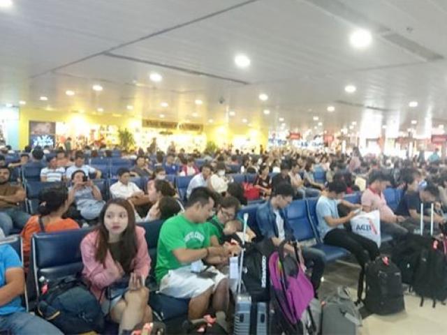 Thị trường - Tiêu dùng - Đi lại dịp Tết: "Cháy" vé máy bay, "ế ẩm" hàng nghìn vé tàu hỏa