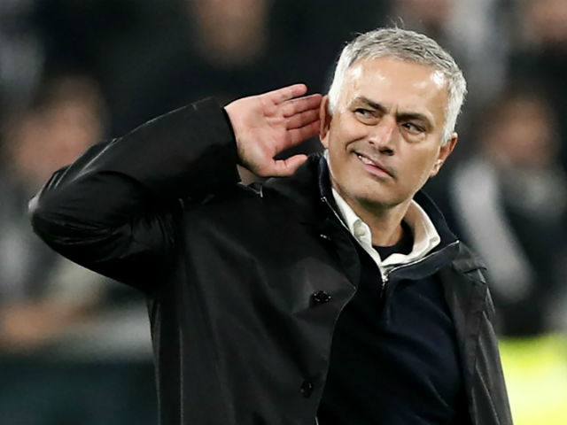 Bóng đá - MU sa thải Mourinho: Có tiếc "đặc sản" giúp vùi dập Man City và Chelsea?