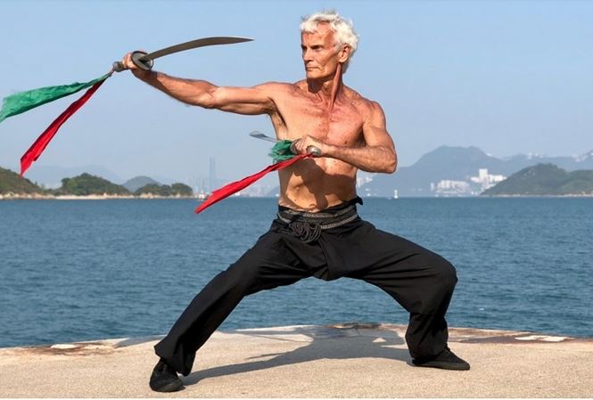Võ sư ngoài 80 tuổi cường tráng như thanh niên chia sẻ bí quyết sống - 1