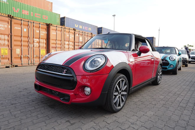 Hình ảnh Mini Cooper S 2019 bản mui trần vừa cập cảng Việt Nam - 1