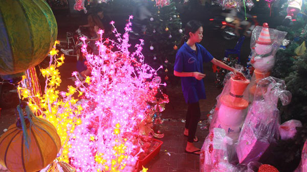 Bánh hình ông già Noel hút người mua dịp Giáng sinh - 6
