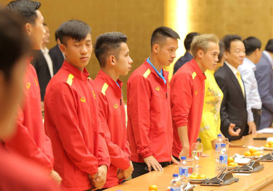 Thủ tướng Nguyễn Xuân Phúc: Niềm tin vào đội tuyển Việt Nam rất lớn - 7