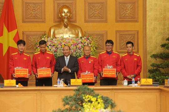 Thủ tướng Nguyễn Xuân Phúc: Niềm tin vào đội tuyển Việt Nam rất lớn - 3