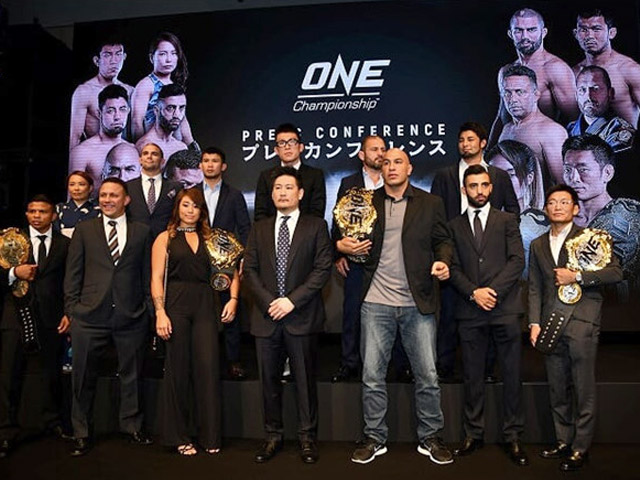 Thể thao - Sàn võ lớn nhất châu Á “gây bão”: 3 trận tranh đai, 2 siêu võ sĩ cùng ra trận