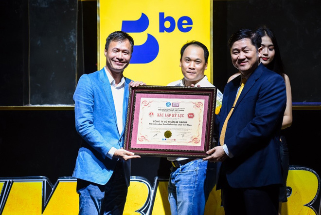 “be” mang chiến binh “Bumblebee” lớn nhất về Việt Nam - 2