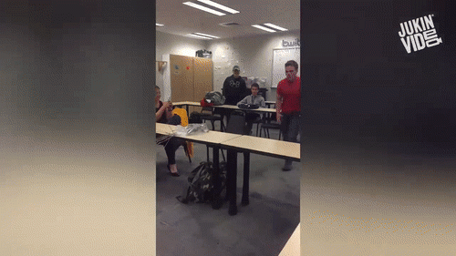 Bật cười với những quý ông thích làm trò cười cho chị ẹm - 3