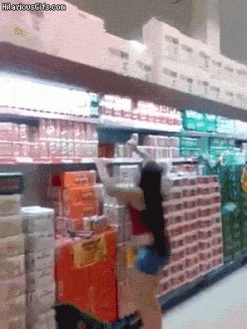 Tình huống "xấu hổ muốn độn thổ" của các cô nàng chân ngắn - 7