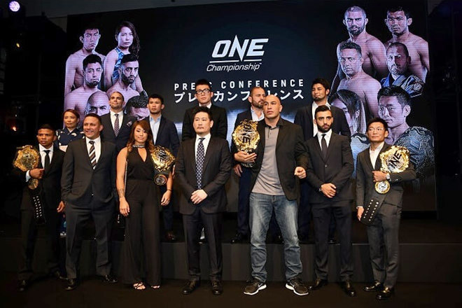 Sàn võ lớn nhất châu Á “gây bão”: 3 trận tranh đai, 2 siêu võ sĩ cùng ra trận - 1