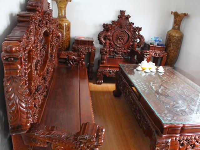 Thị trường - Tiêu dùng - Chiêm ngưỡng bộ bàn ghế tiền tỷ của đại gia Hà Nội