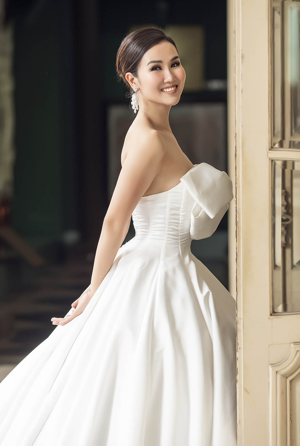 Võ Hạ Trâm tung ảnh cưới, ấn định ngày thành hôn với bạn trai Ấn Độ