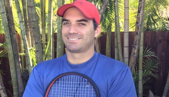 Hay như Federer: Thua trận, chẳng làm gì cũng giúp được người - 1