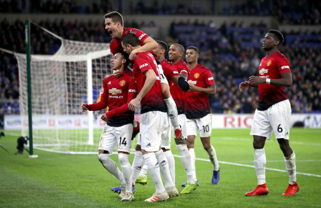 MU thắng 5 SAO sau nửa thập kỷ: Solskjaer hồi sinh ký ức vàng Sir Alex - 2